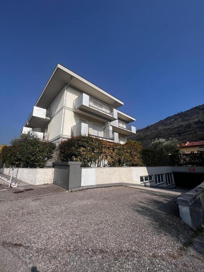 Garden & Pool Perugini Apartment Torbole Sul Garda Exterior foto