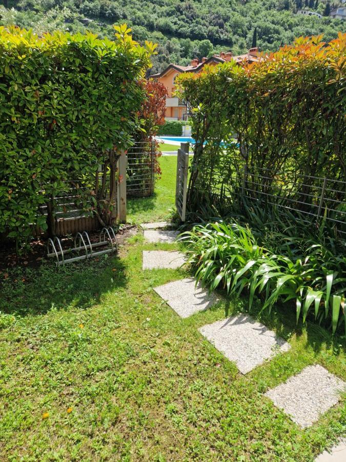 Garden & Pool Perugini Apartment Torbole Sul Garda Exterior foto