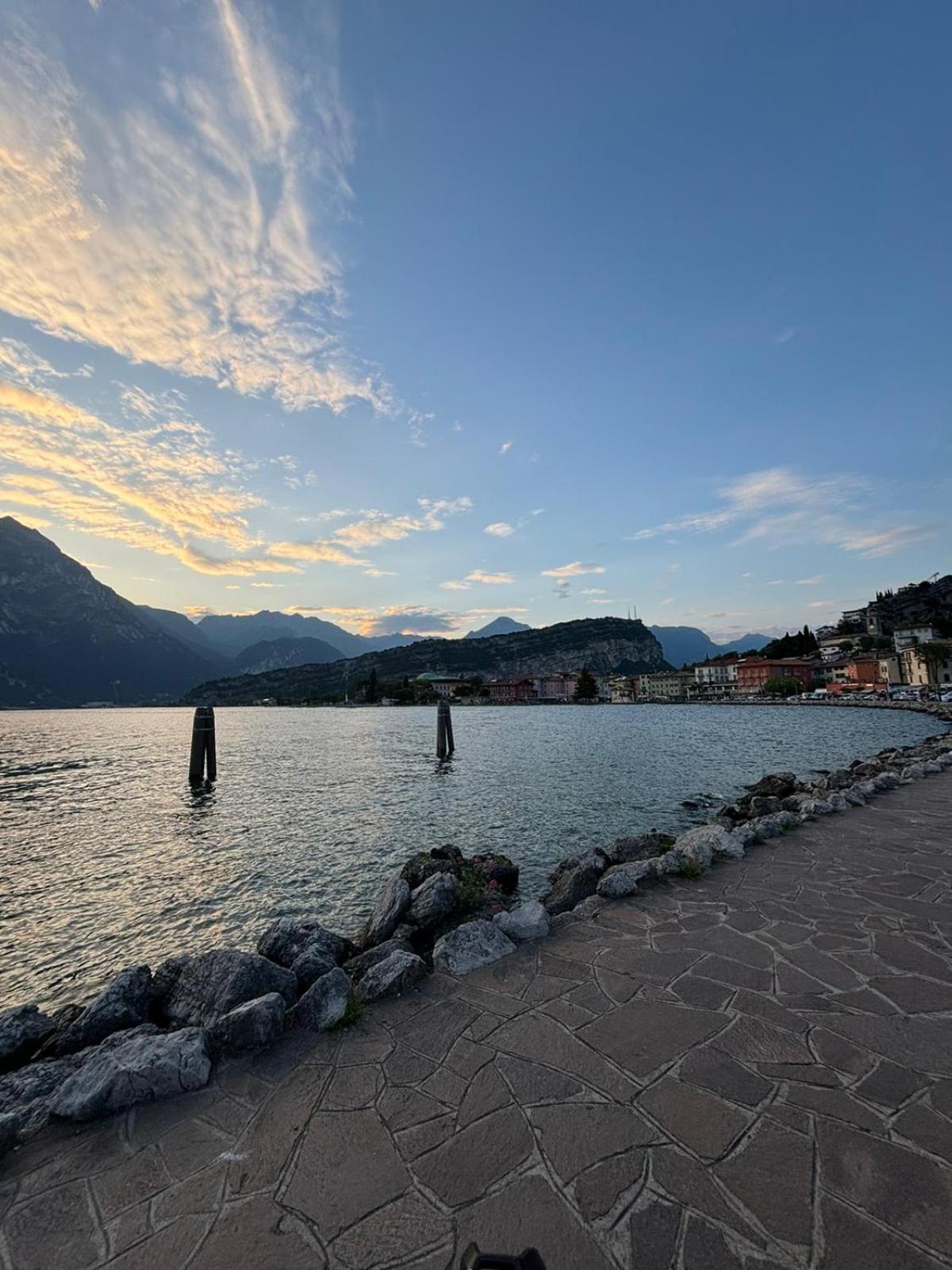 Garden & Pool Perugini Apartment Torbole Sul Garda Exterior foto