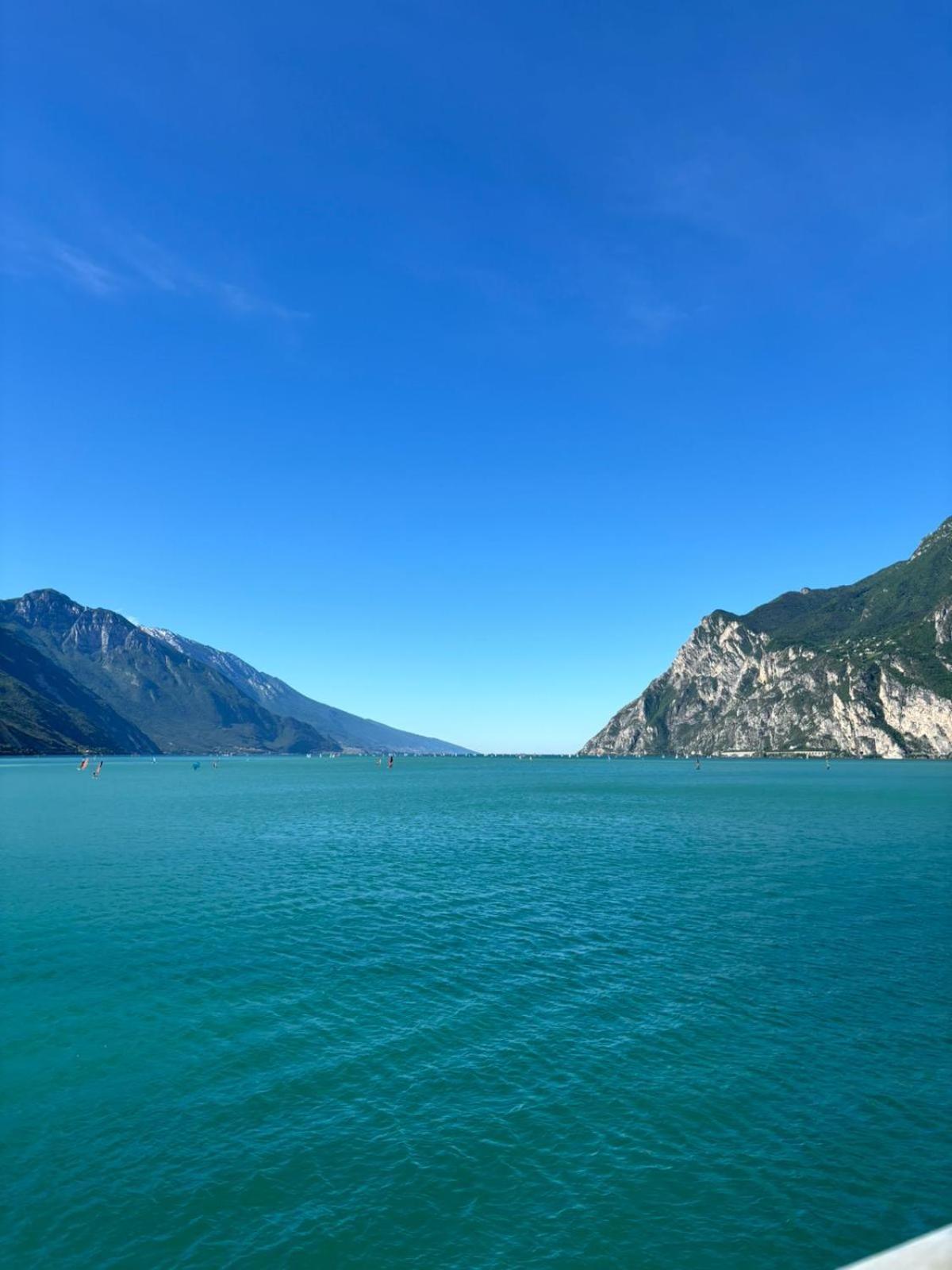 Garden & Pool Perugini Apartment Torbole Sul Garda Exterior foto